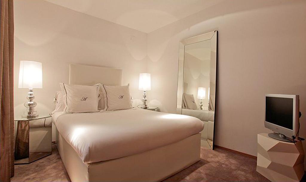 Madrid Central Gran Via Suites Room photo