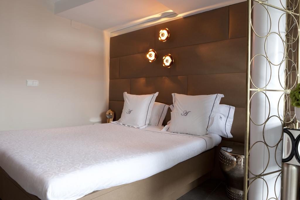 Madrid Central Gran Via Suites Exterior photo